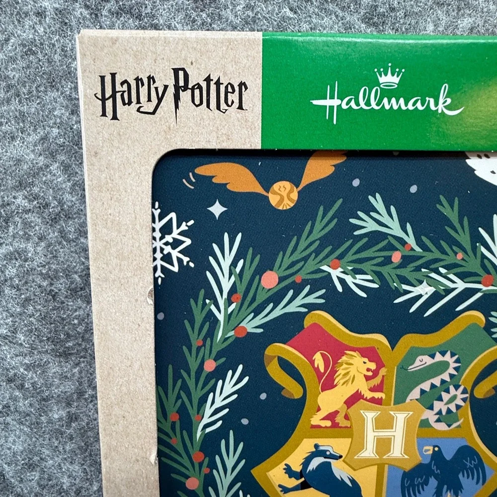 Hallmark Harry Potter Christmas Cards 18 Count Blue New Hogwarts‎ Crest Holiday